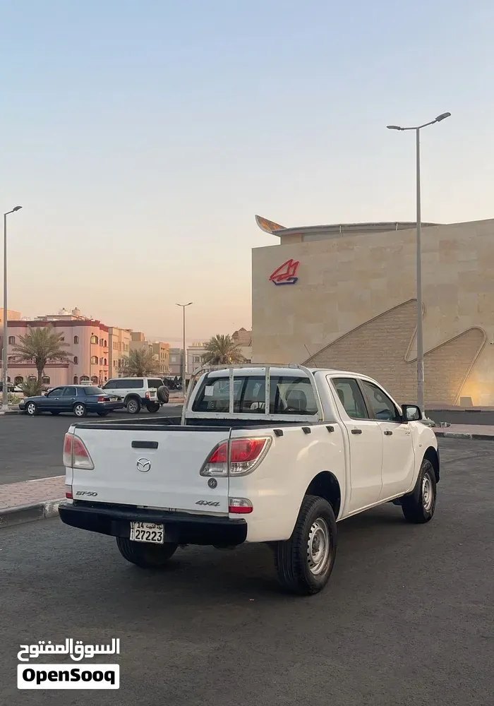 Mazda Bt-50 2018 photo 4