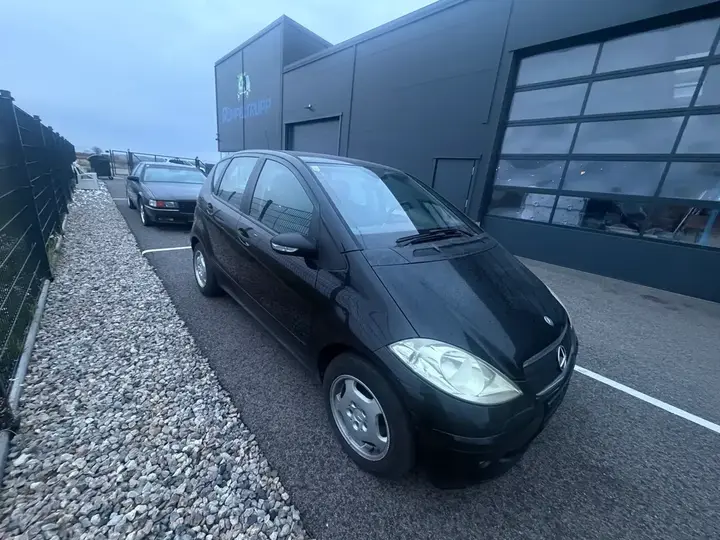 Mercedes-Benz A-Class 2006 photo 2