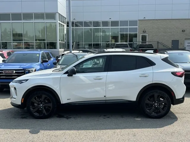 Buick Envision 2026 photo 3