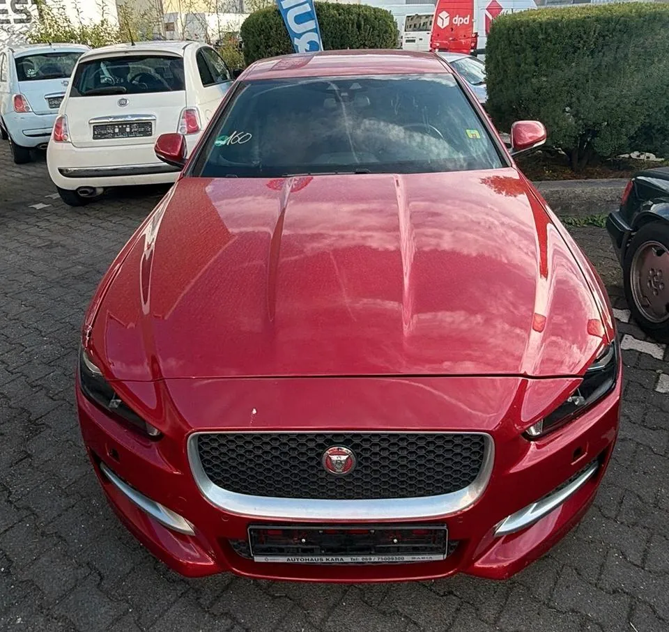 Jaguar Xe