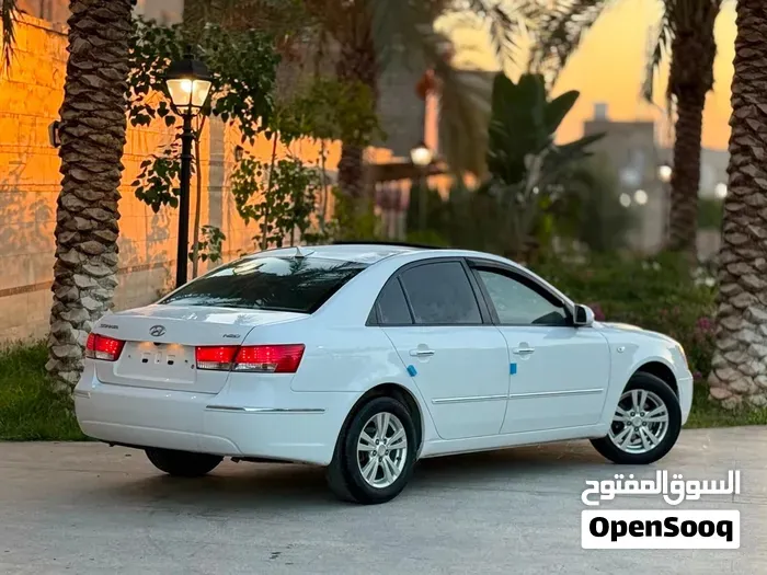 Hyundai Sonata 2009 photo 4