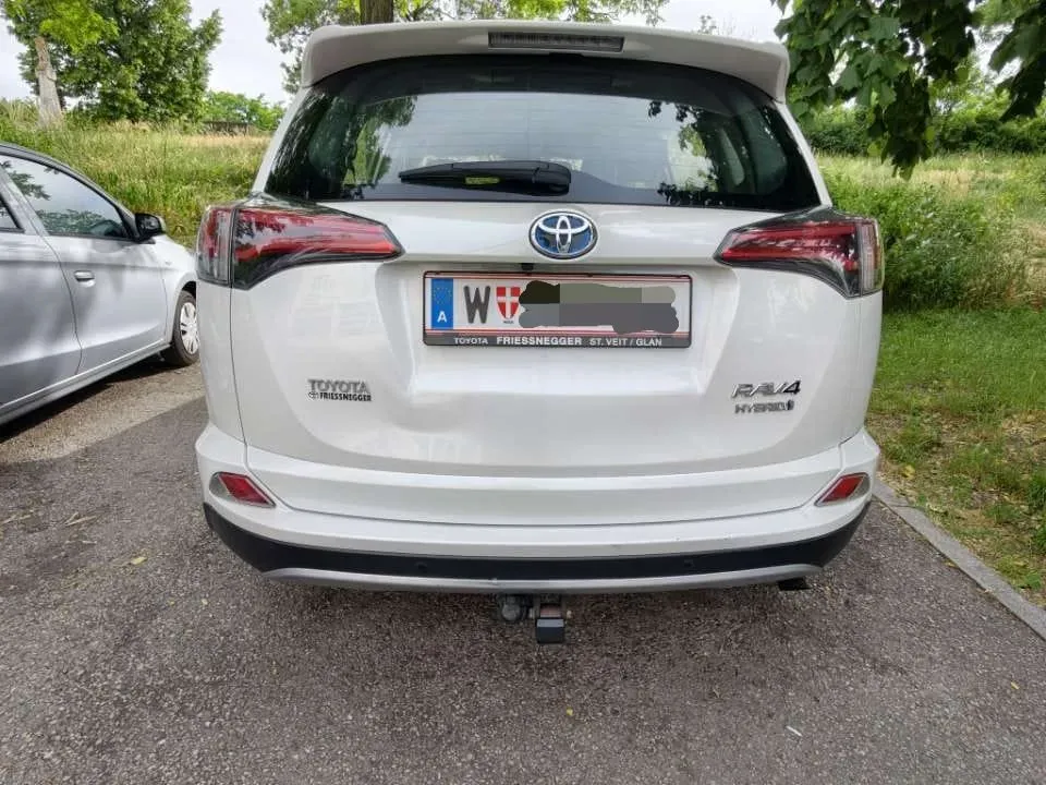Toyota Rav4 2017 photo 3