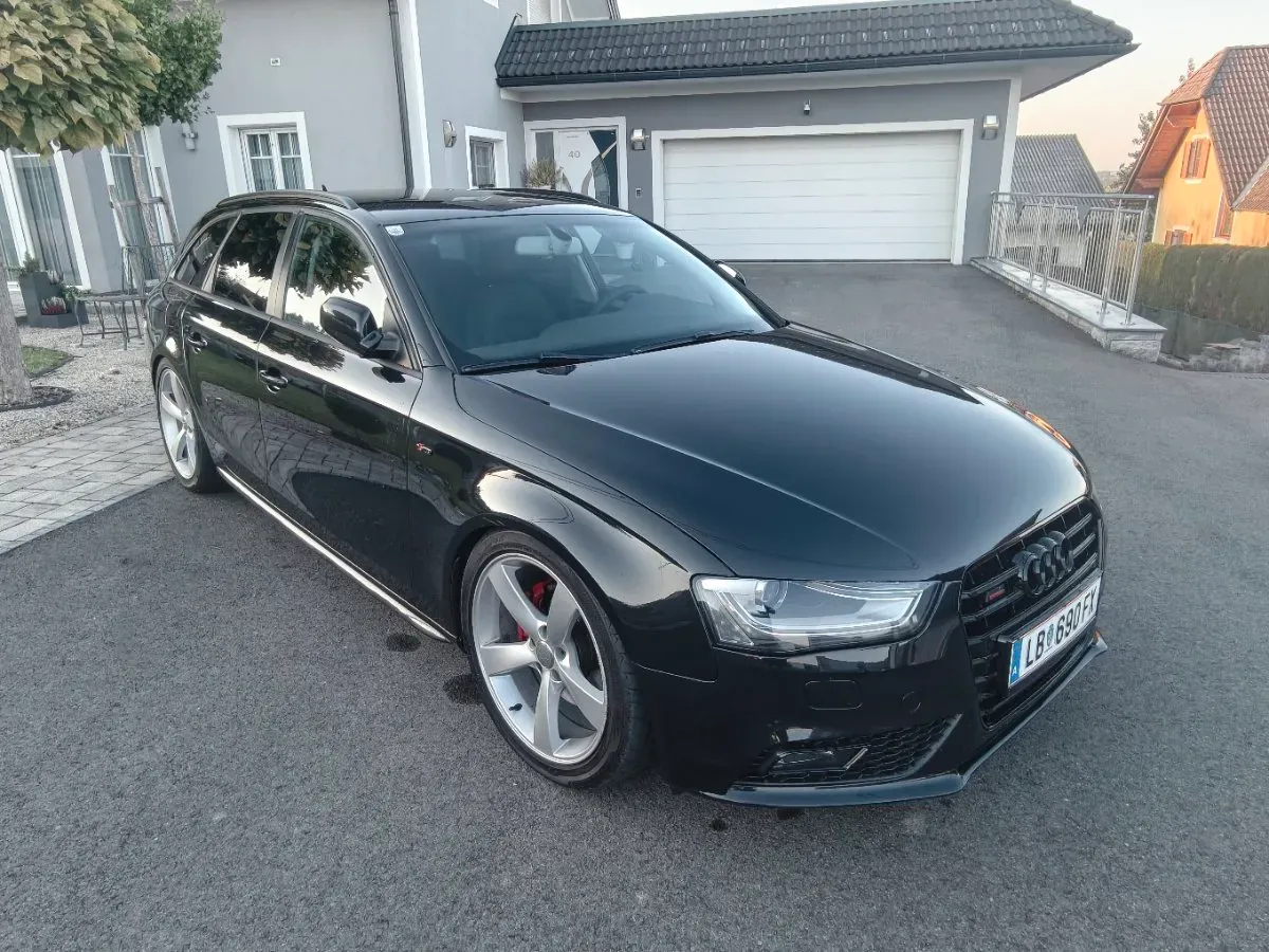 Audi A4 2013 photo 2
