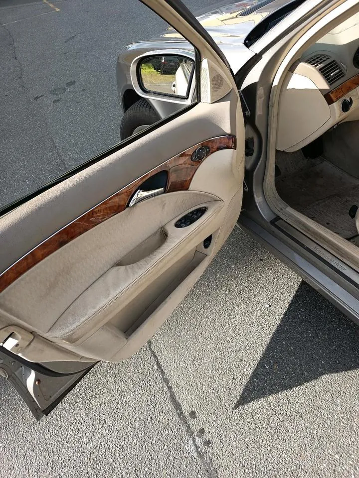 Mercedes-Benz E 320