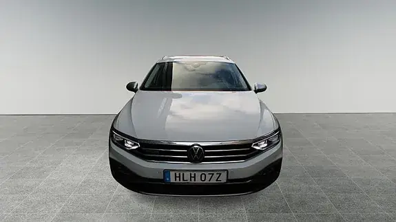 Volkswagen Passat Alltrack 2022 photo 2