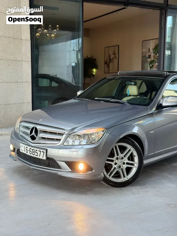 Mercedes-Benz C-Class 2009 photo 2