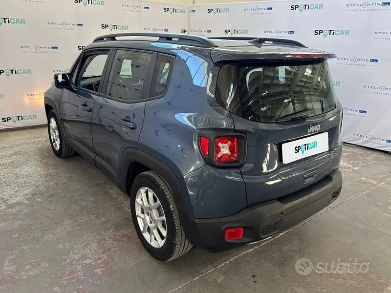 Jeep Renegade 2023 photo 3