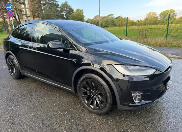 Tesla Model X 2020 photo 3