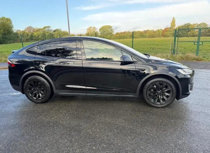 Tesla Model X 2020 photo 4