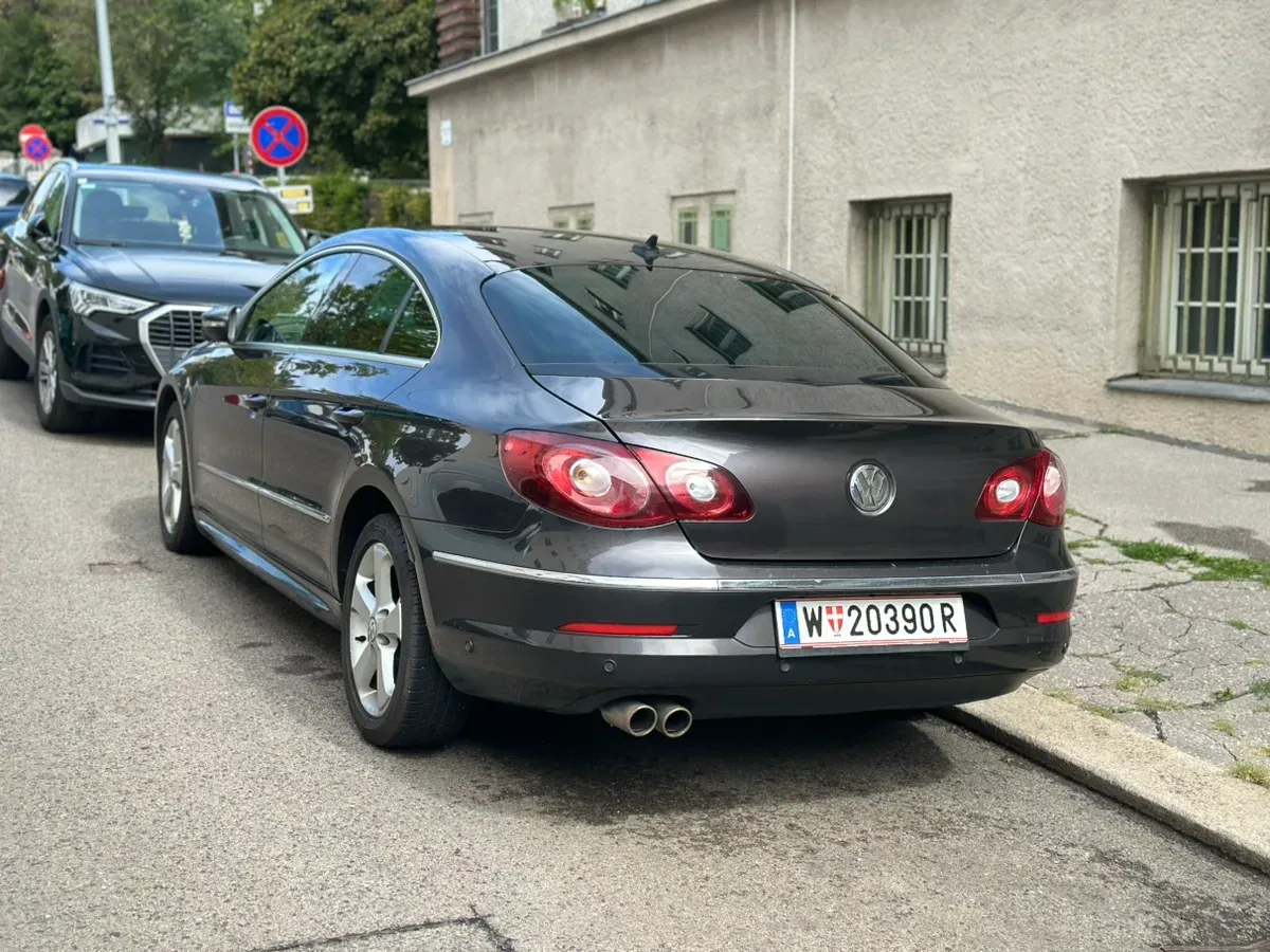 Volkswagen Passat Cc 2011 photo 3