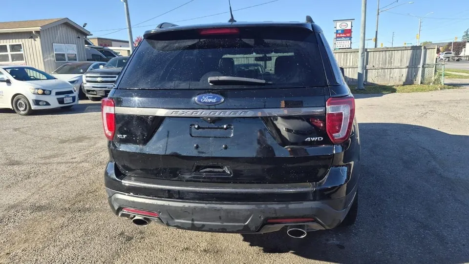 Ford Explorer 2018 photo 4