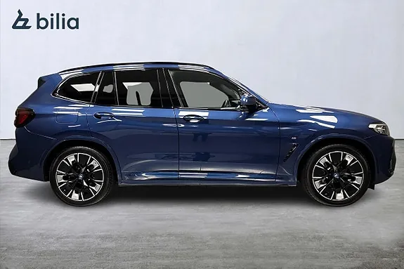 BMW X3 2024 photo 2