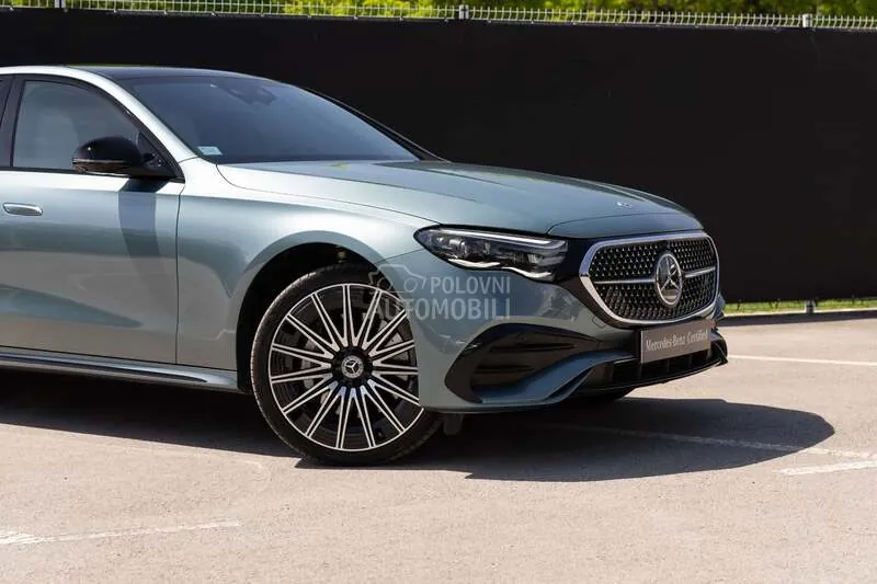 Mercedes-Benz E 220 2023 photo 2