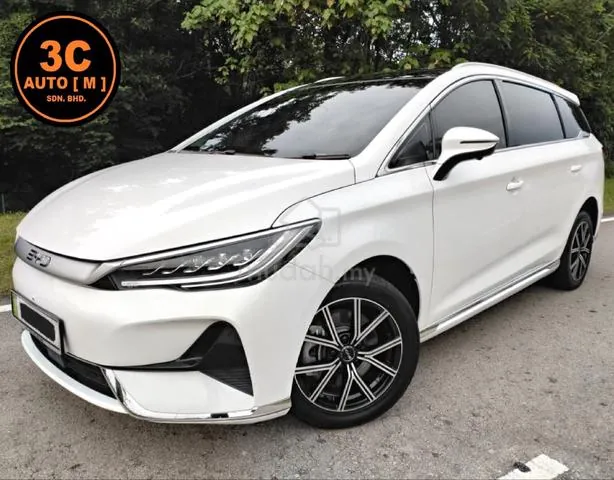 BYD M6