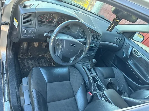 Volvo V70 2002 photo 2