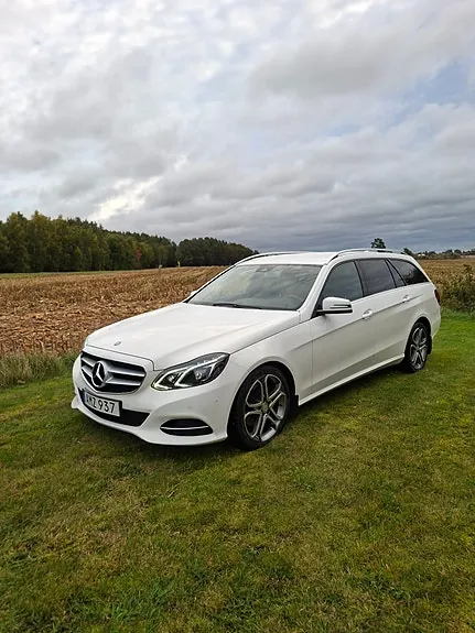 Mercedes-Benz E220
