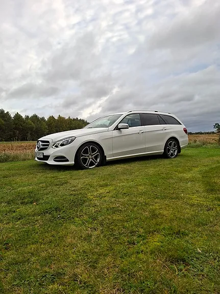 Mercedes-Benz E220