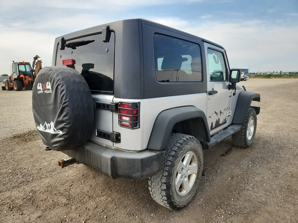 Jeep Wrangler 2010 photo 4