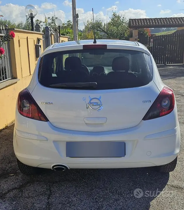 Opel Corsa D 2013 photo 3