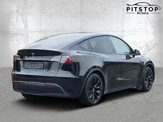 Tesla Model Y 2023 photo 5