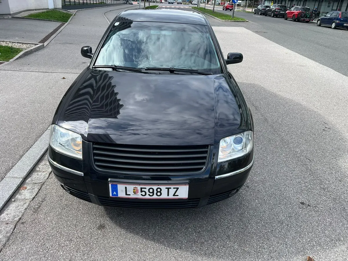 Volkswagen Passat 2001 photo 2
