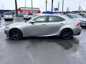 Lexus Is 2015 photo 5