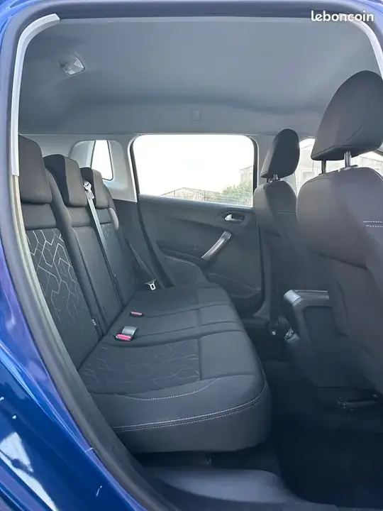 Peugeot 2008 2014 photo 5