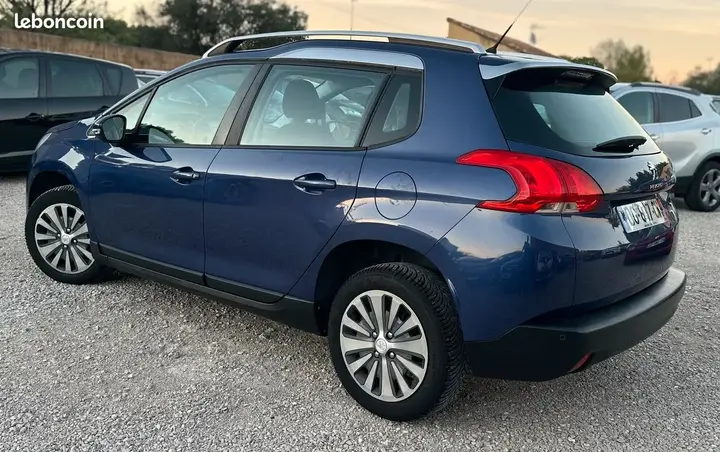 Peugeot 2008 2014 photo 2