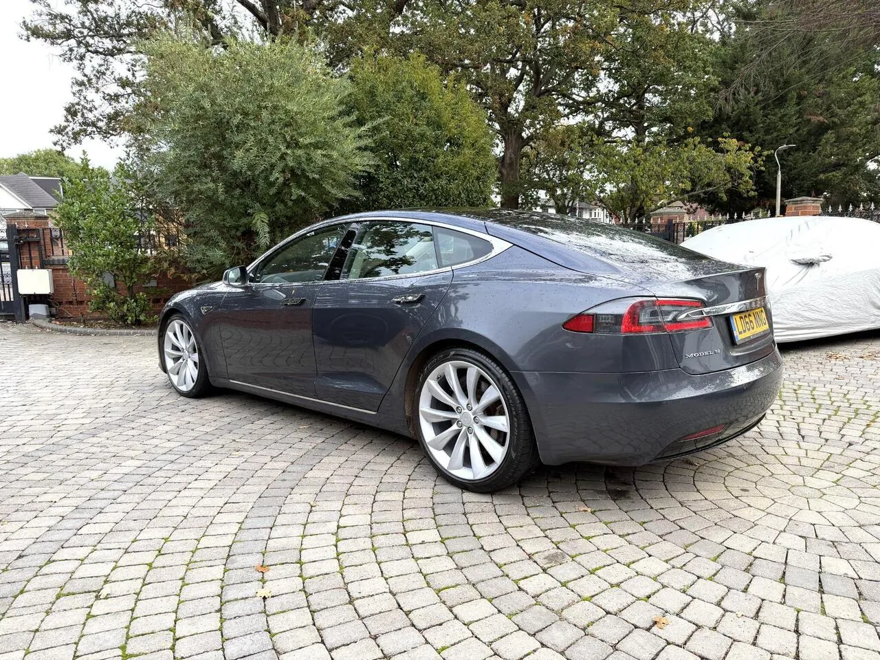 Tesla Model S 2016 photo 4