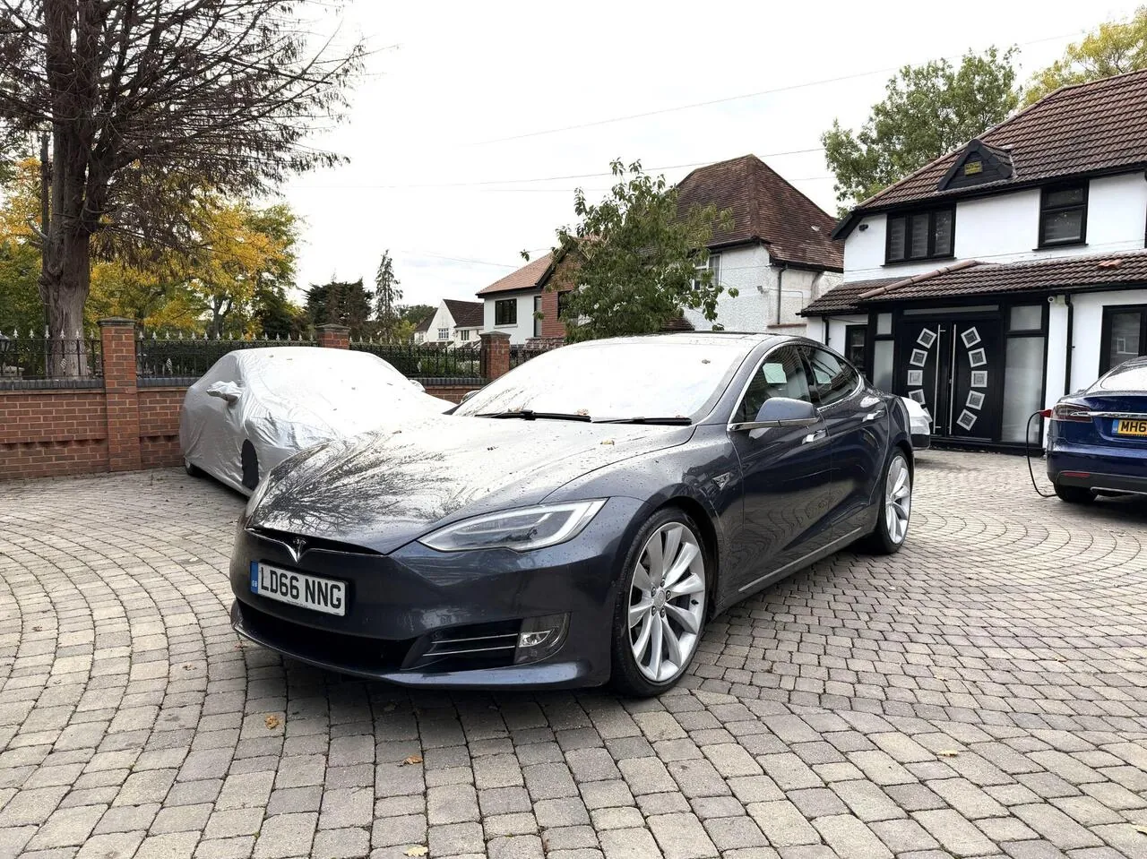 Tesla Model S 2016 photo 2