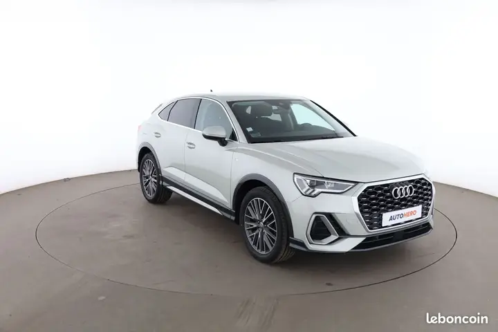 Audi Q3 2020 photo 4