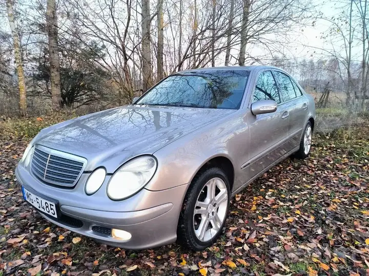 Mercedes-Benz E280