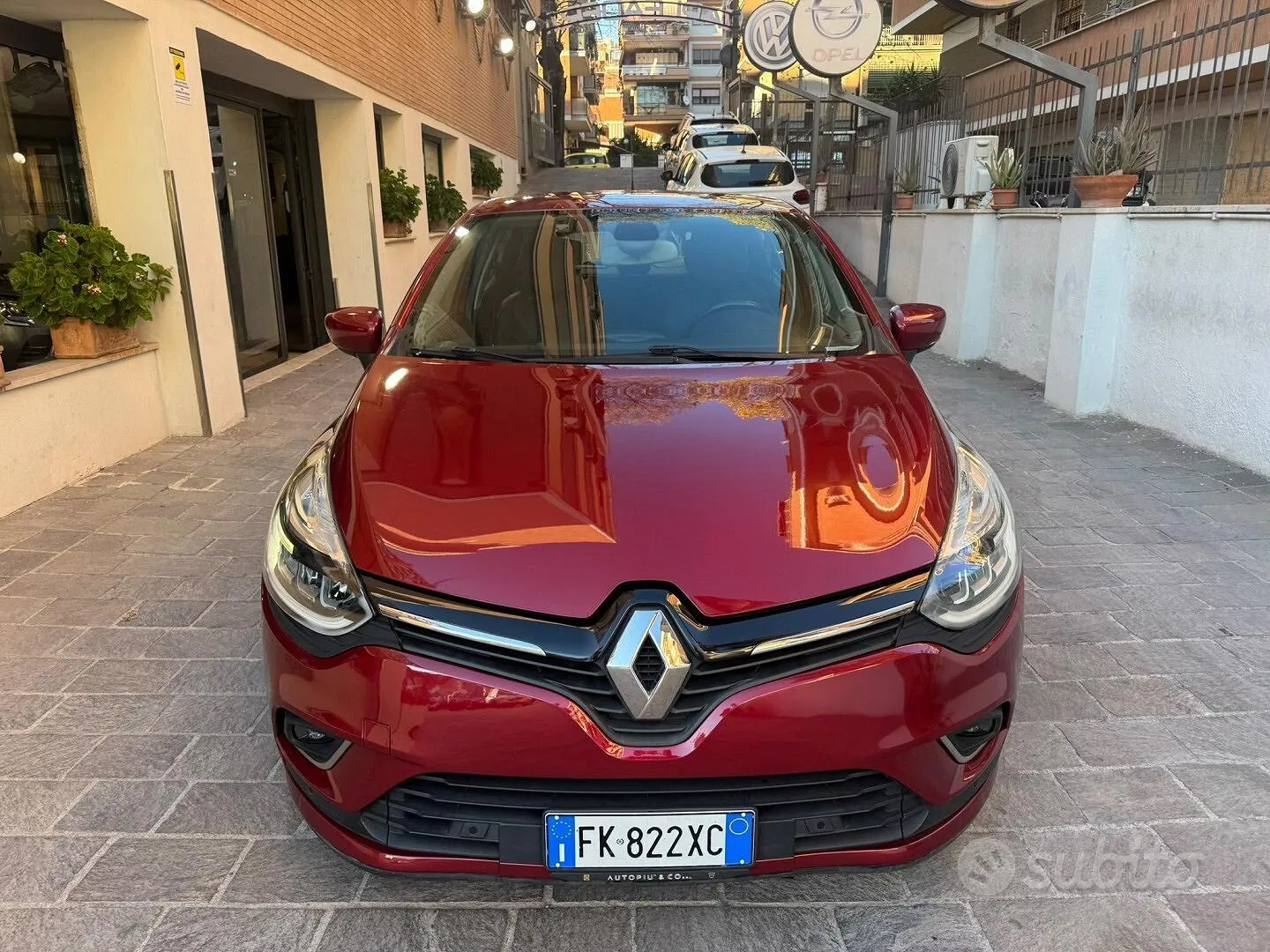 Renault Clio 2017 photo 2