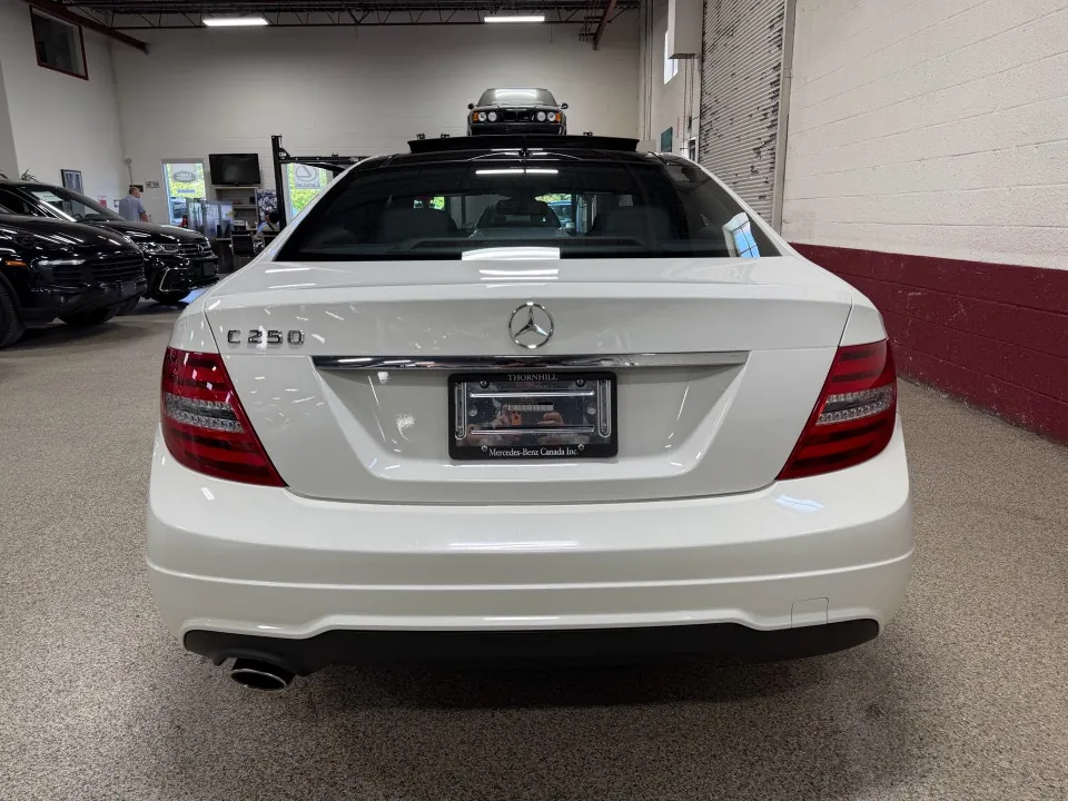 Mercedes-Benz C-Class 2012 photo 4