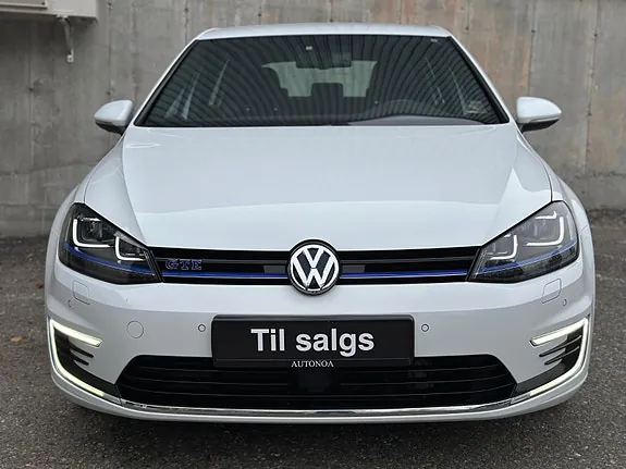 Volkswagen Golf 2016 photo 2