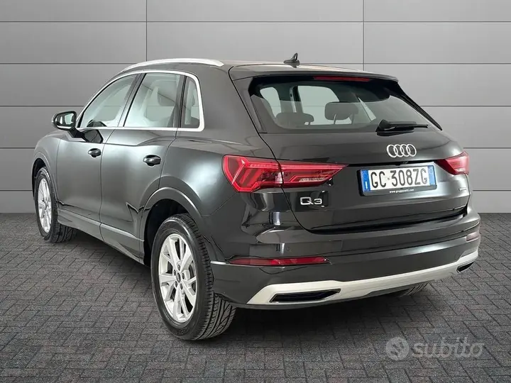 Audi Q3 2021 photo 4