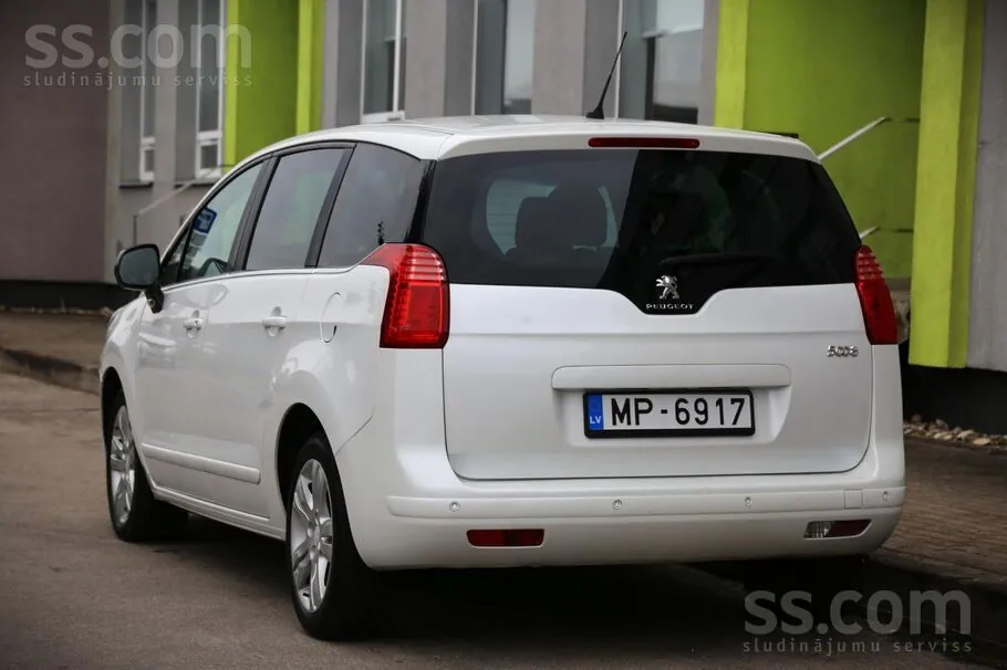 Peugeot 5008 2015 photo 5