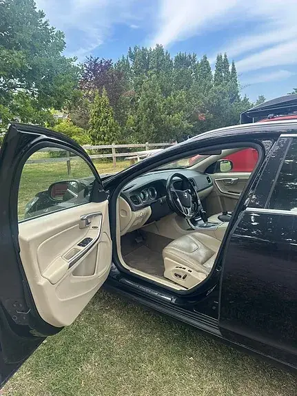Volvo V60 2012 photo 4