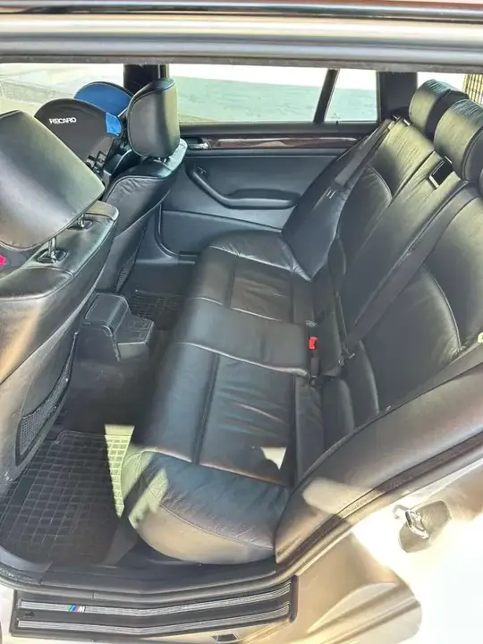 BMW 3 Series 2003 photo 2