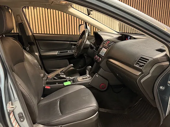 Subaru Xv 2012 photo 5