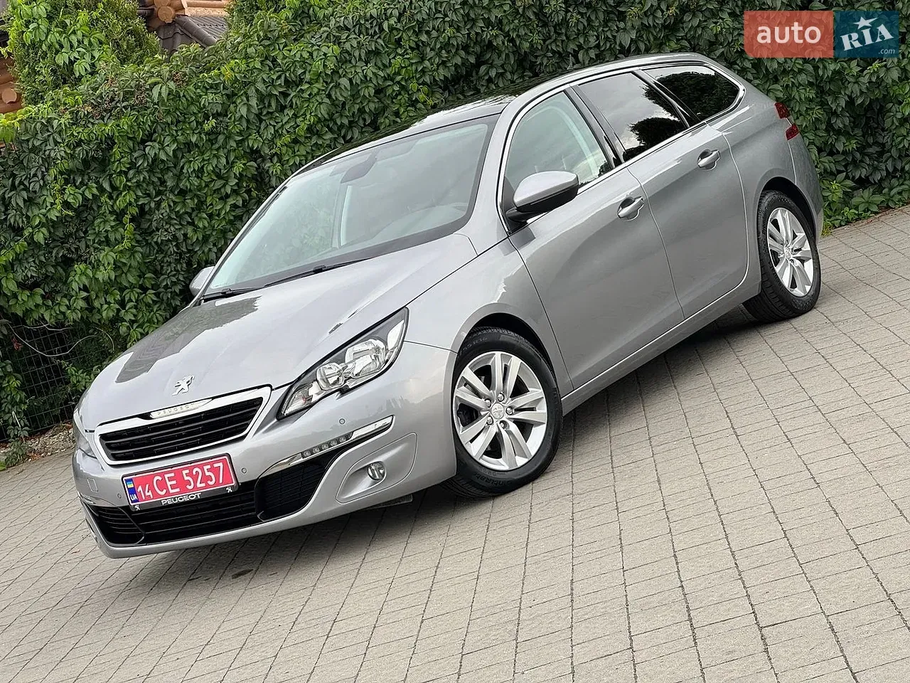 Peugeot 308 2015 photo 4