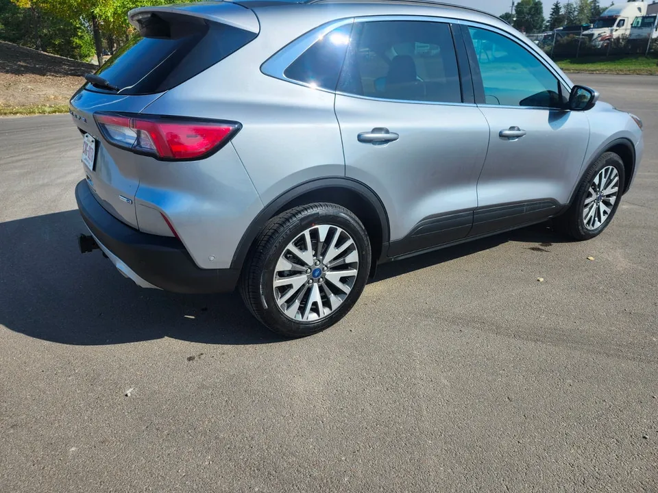 Ford Escape 2021 photo 3