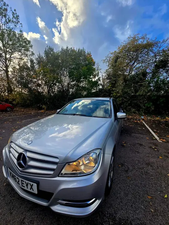 Mercedes-Benz C-Class 2012 photo 2