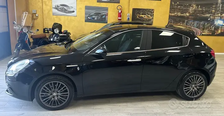 Alfa Romeo Giulietta 2012 photo 5