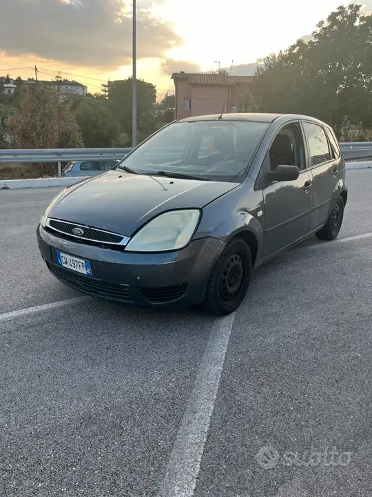 Ford Fiesta 2005 photo 5