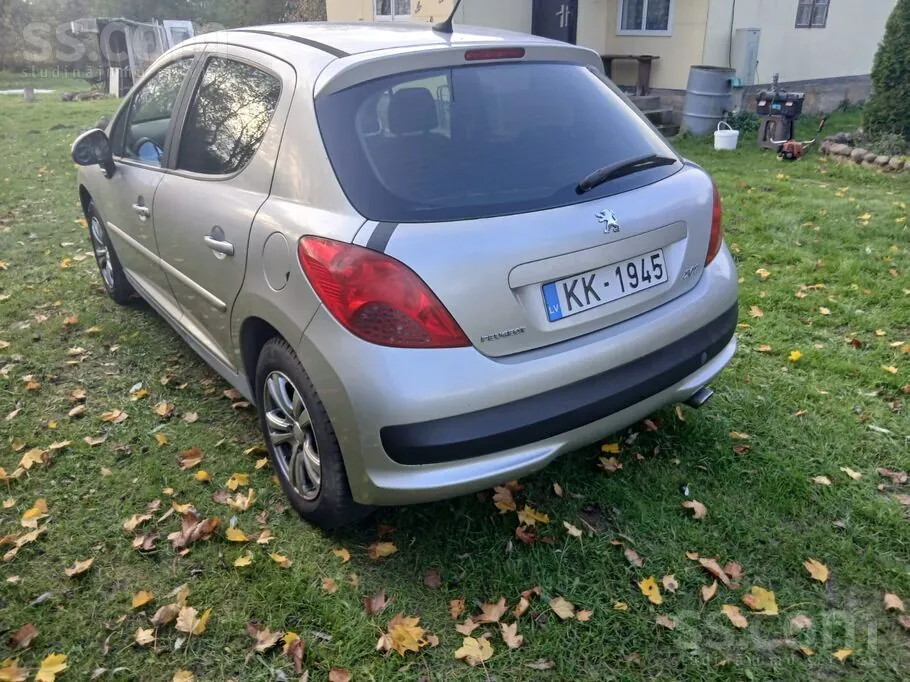Peugeot 207