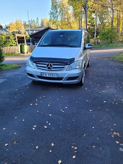 Mercedes-Benz Viano 2010 photo 2