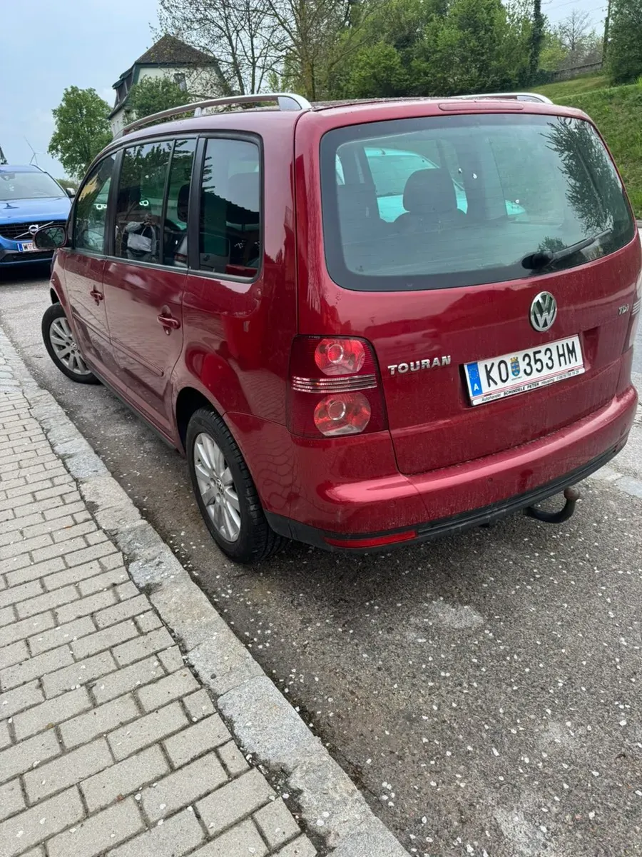 Volkswagen Touran 2007 photo 3