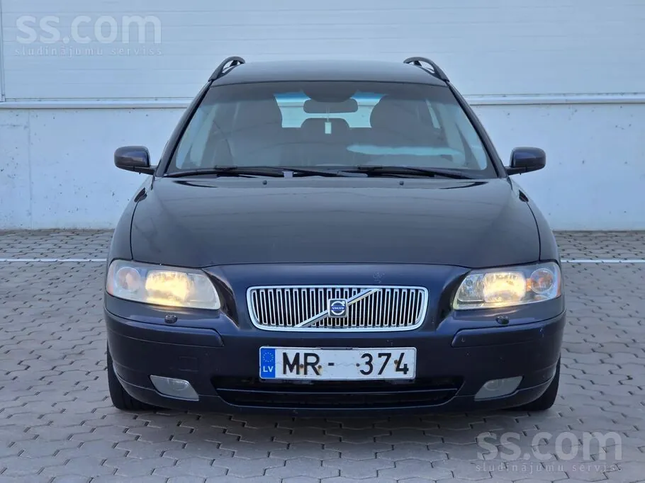 Volvo V70 2006 photo 2