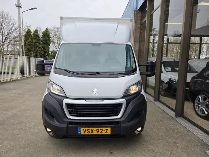Peugeot Boxer 2023 photo 2